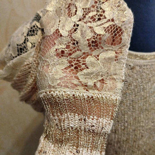G-ladies knitted sweater like new, size L, beige with gold details