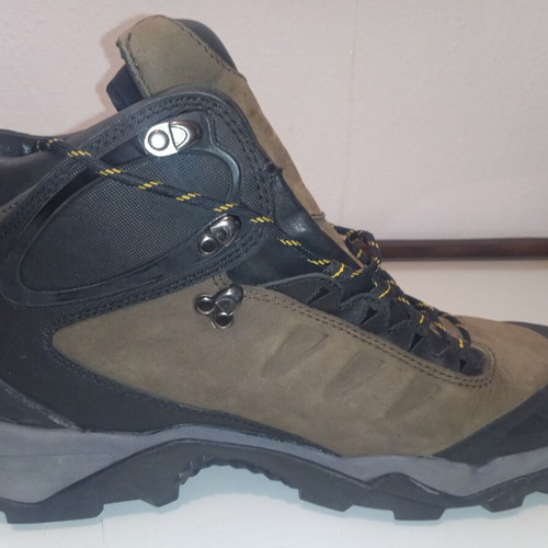 Nike ACG Gore-Tex boots size 45 new