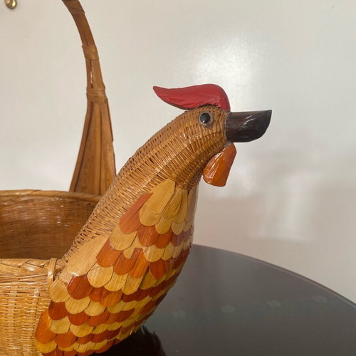 Basket like new, wicker in chicken shape