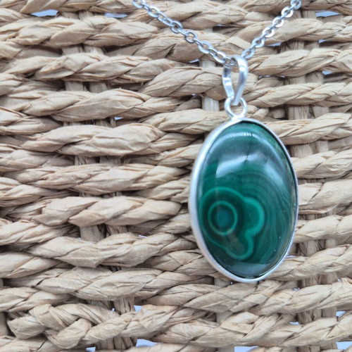 Malachite Crystal Oval Shaped Silver 925 Necklace new