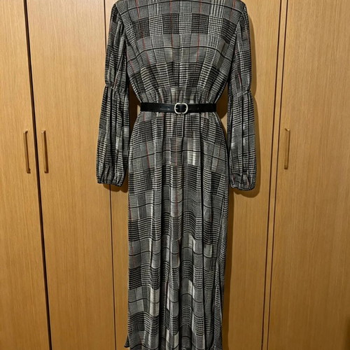 Zara long dress with check pattern, like new, size M