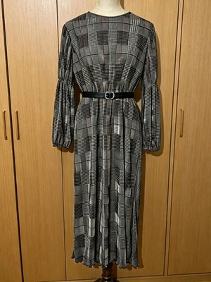 Zara long dress with check pattern, like new, size M