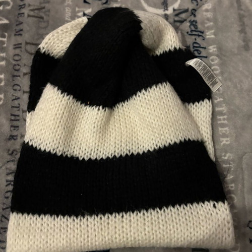 Round scarf used