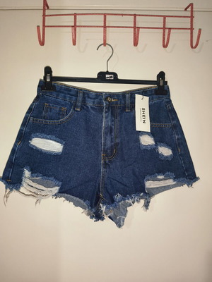 Shein denim shorts new, size small, blue