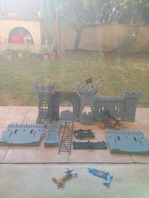 Chap Mei Castle with Catapult used