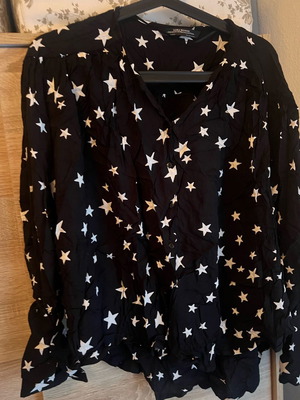 Zara star blouse size S