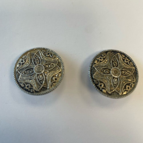 Metal clip-on earrings vintage used, gold color