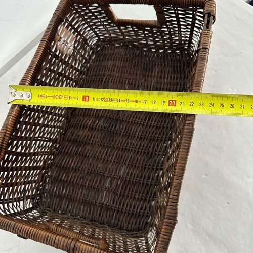 Rectangular basket like new