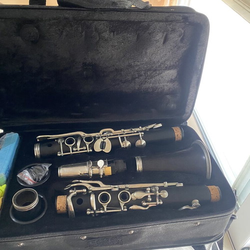 Clarinet Si-bemol (Bb) used, ebony with free carrying case