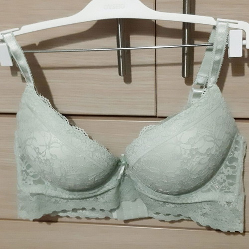 Lace lingerie set veraman 85/100C push up bra and large panties new