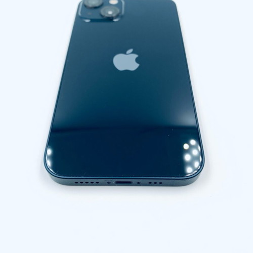 iPhone 13 128GB black used with fast charger and cable