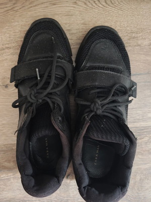 Zara men's sneakers size 44 used, black