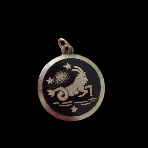 Vintage Capricorn pendant silver 925 used zodiac jewelry