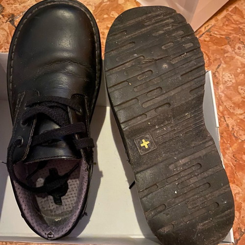 Dr. Martens black leather shoes used size 43