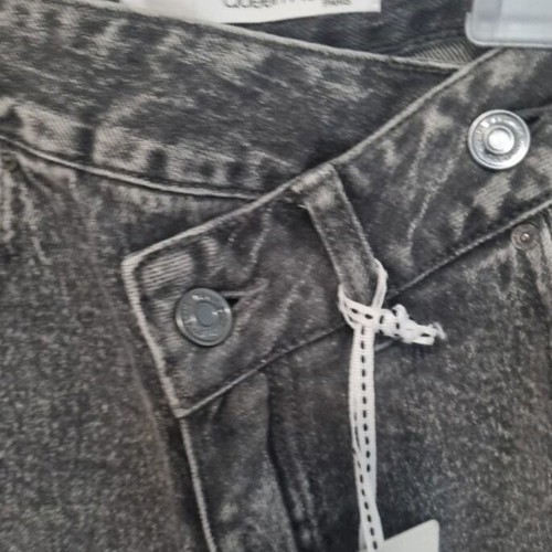 Grey jeans with crooked button, wide leg, size Medium