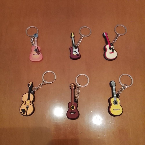 Musical instrument keychains new, set of 6 pieces