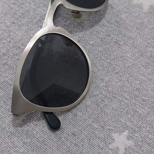 Komono sunglasses silver like new