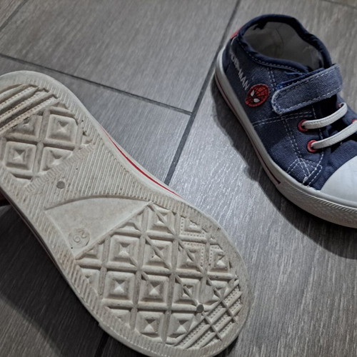 Spider Man shoes size 29 used, very good condition