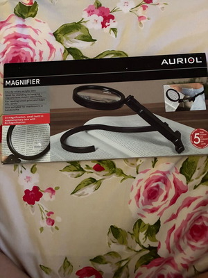 AURIOL magnifier like new