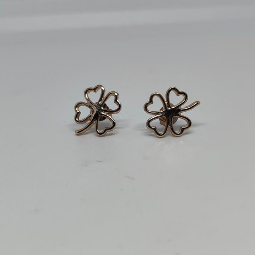 Four-Leaf Clover Earrings in Pink Gold Color like new