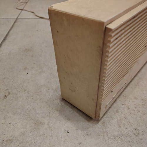 Vintage Bulgarian radio restored