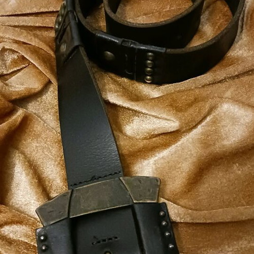 Guess leather belt like new, black, size 95