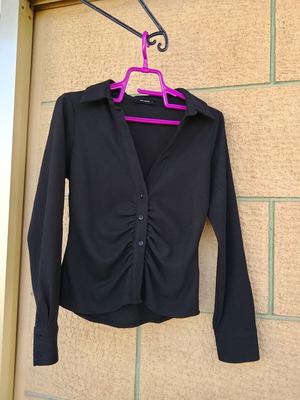 Pink Woman black shirt size L