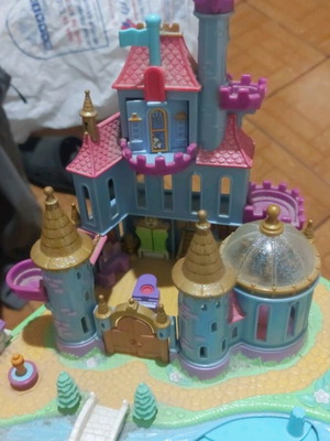 Polly Pocket Disney Η Πεντάμορφη και το Τέρας μαγικό κάστρο από το 1997