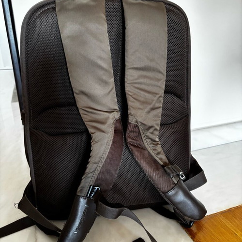 Samsonite backpack used, brown, with many compartments