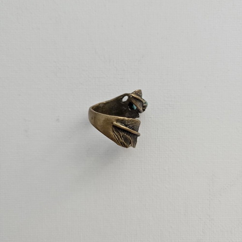 Vintage feather ring with turquoise stone, like new