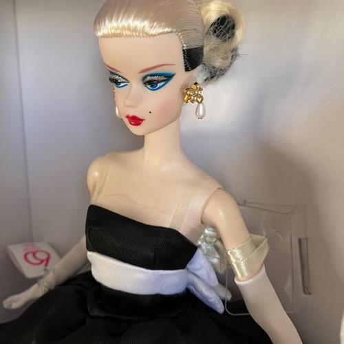 Barbie Signature Silkstone Black & White Forever κούκλα Gold Label καινούργιο