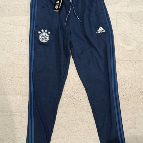 Bayern Munich Adidas tracksuit size L new cotton