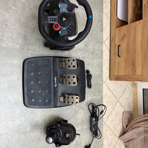 Logitech G29 racing wheel