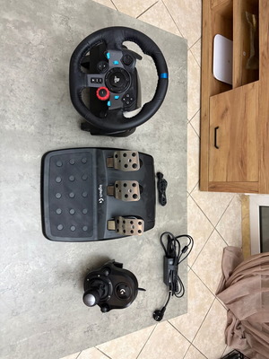 Logitech G29 racing wheel
