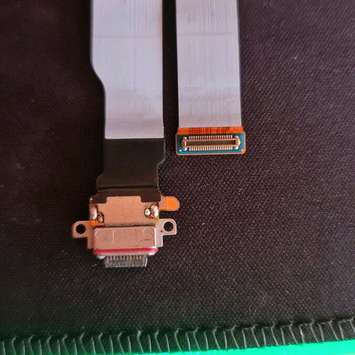 Usb C cable ribbon for Galaxy Note 20 Ultra used, in good condition