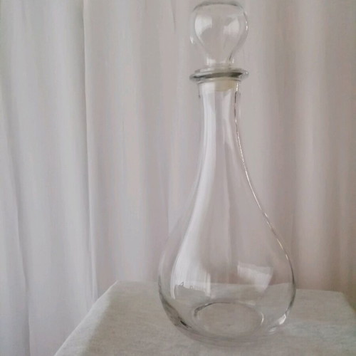 Glass bottle like new, elegant for wine and water