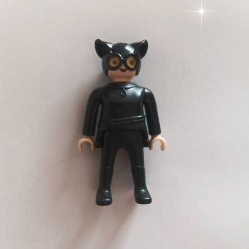 Mini Playmobil Catwoman like new from Kinder egg collection