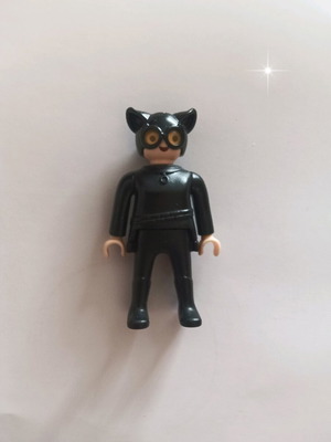 Mini Playmobil Catwoman like new from Kinder egg collection