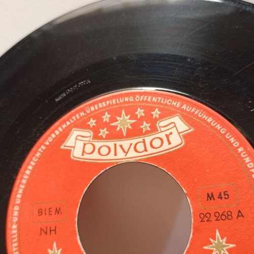 Polydor 45 rpm record used with Malaguena & Die Damenwelt in Chile
