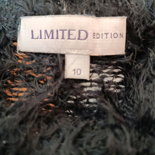 M&S checked sweater size M like new