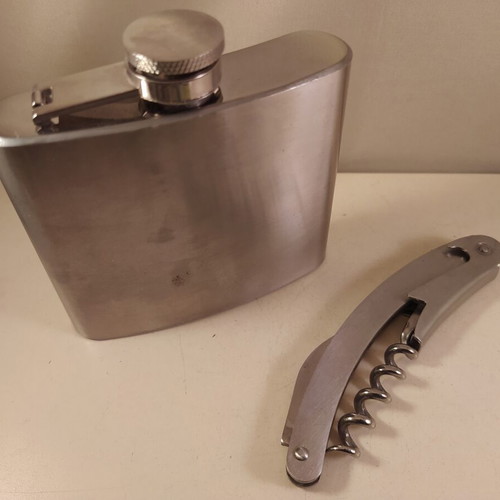 Flask and corkscrew set metal
