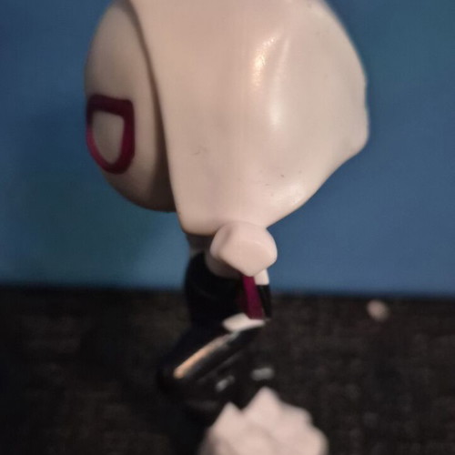 Ghost-Spider (Gwen Stacy) figure used, Kinder Marvel 2025