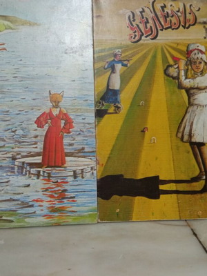 Δίσκοι βινυλίου Genesis Foxtrot και Nursery Cryme μεταχειρισμένοι