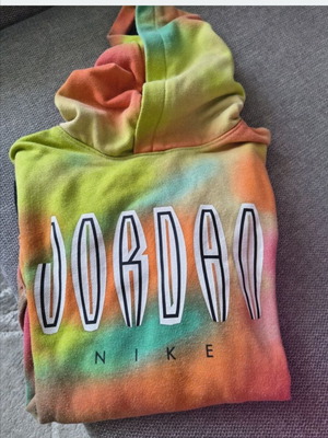 Nike Air Jordan kids sweatshirt used, colorful, size 137–147 cm