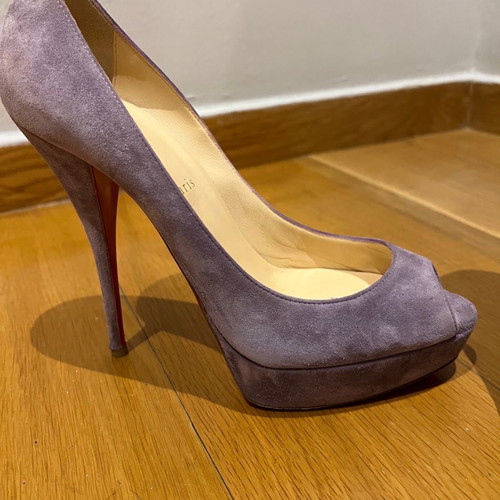 Louboutin purple lilac pumps used size 40