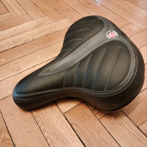 Bicycle saddles used and new, narrow Ideal and wide