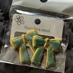 Stainless steel earrings brand new, waterproof