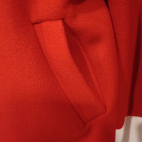 Women's coat like new, bright red, size XL