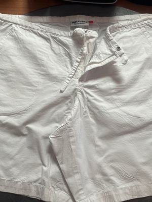 Women's shorts used, size L, cotton, white