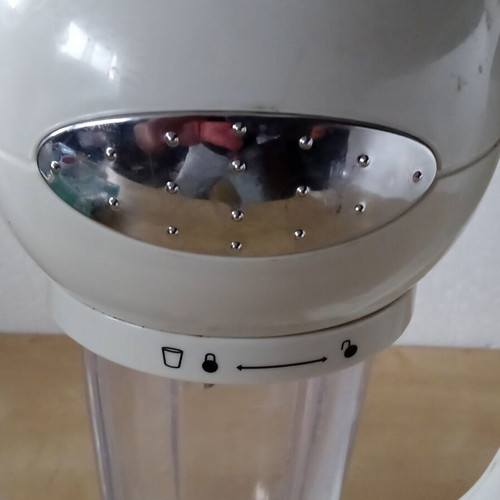 Μηχανή Blender Smoothie maker Petra μεταχειρισμένη με τρεις πλαστικές κανάτες